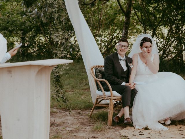 Le mariage de Oriane et Katia à La Réole, Gironde 96