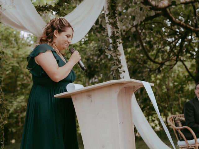 Le mariage de Oriane et Katia à La Réole, Gironde 98