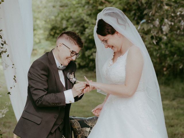 Le mariage de Oriane et Katia à La Réole, Gironde 111