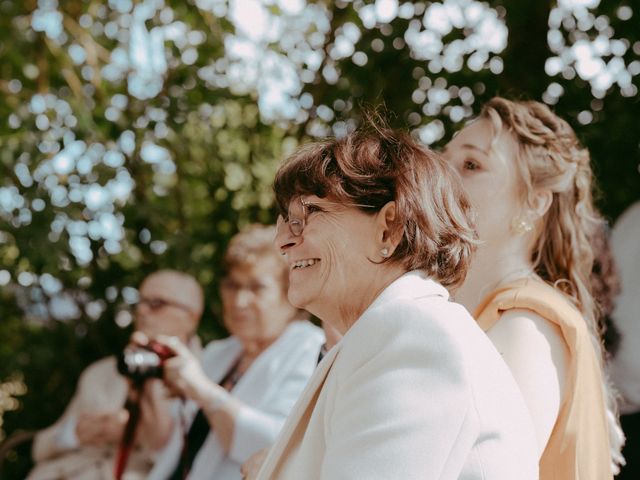 Le mariage de Oriane et Katia à La Réole, Gironde 112