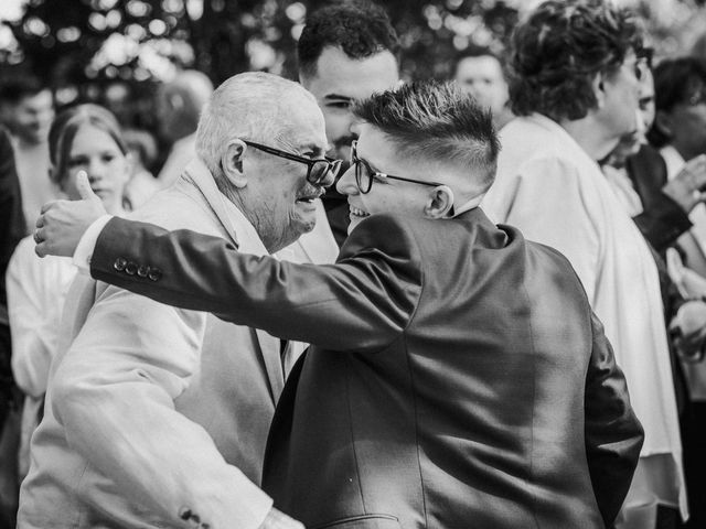 Le mariage de Oriane et Katia à La Réole, Gironde 116