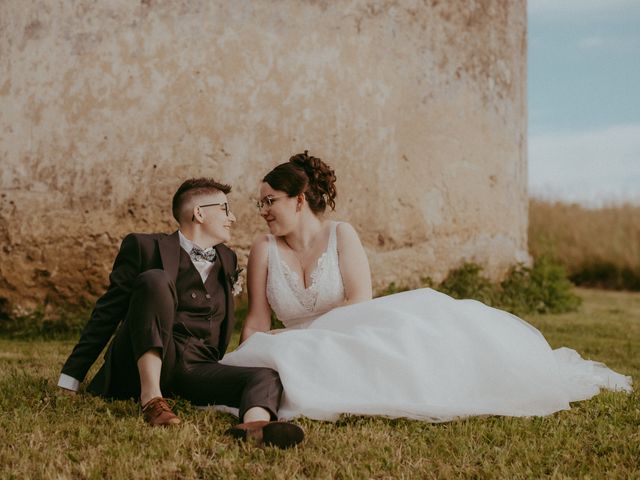 Le mariage de Oriane et Katia à La Réole, Gironde 138
