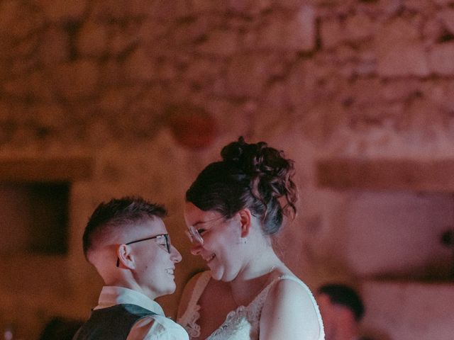 Le mariage de Oriane et Katia à La Réole, Gironde 173
