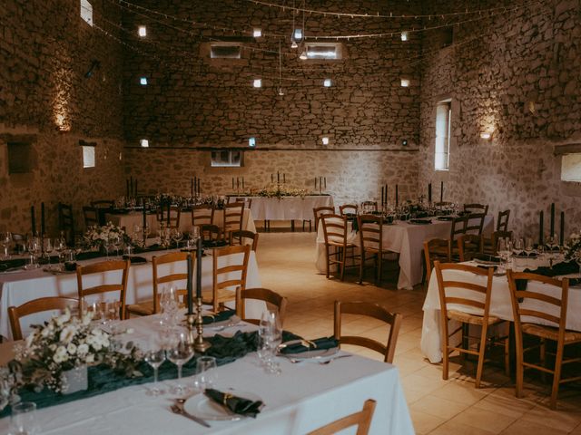 Le mariage de Oriane et Katia à La Réole, Gironde 177