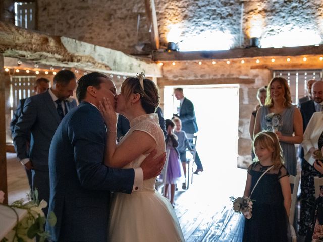 Le mariage de Edward et Lucy à Saint-Sulpice-le-Guérétois, Creuse 17