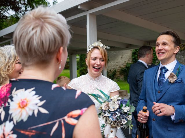 Le mariage de Edward et Lucy à Saint-Sulpice-le-Guérétois, Creuse 22