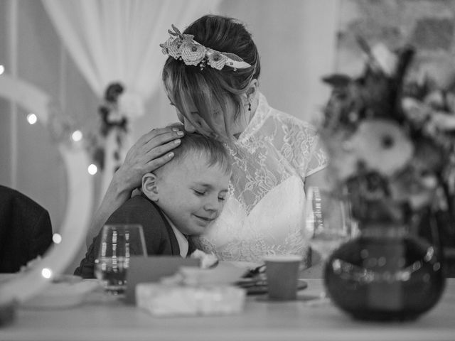 Le mariage de Edward et Lucy à Saint-Sulpice-le-Guérétois, Creuse 34