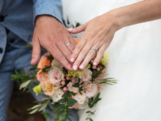 Le mariage de Cédric et Fanny à Velaux, Bouches-du-Rhône 28