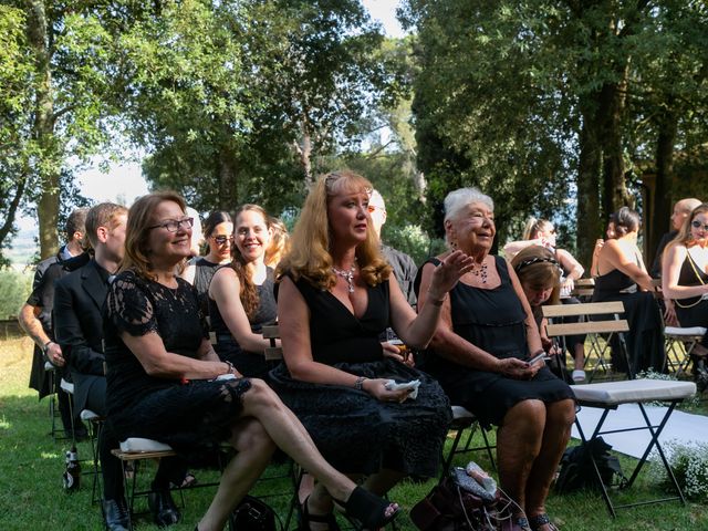 Le mariage de Enes et Wesley à Ivry-sur-Seine, Val-de-Marne 13