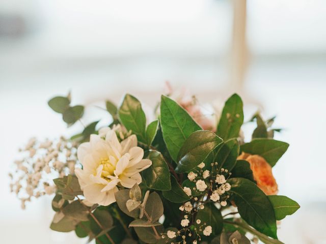 Le mariage de Nicolas et Kelly à Grambois, Vaucluse 43