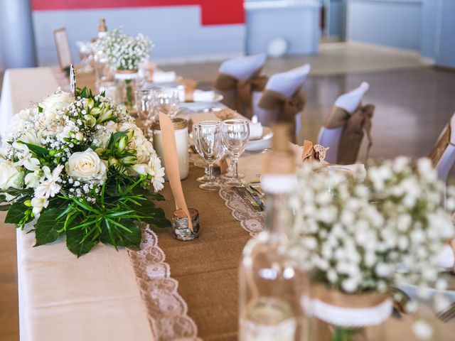Le mariage de Emmanuel et Julie à Airvault, Deux-Sèvres 17