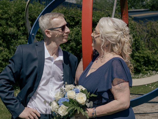 Le mariage de Kati et Hervé à Signy-l'Abbaye, Ardennes 19