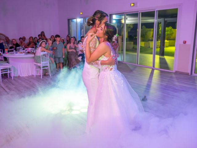 Le mariage de Laury et Charlotte à Peypin, Bouches-du-Rhône 21