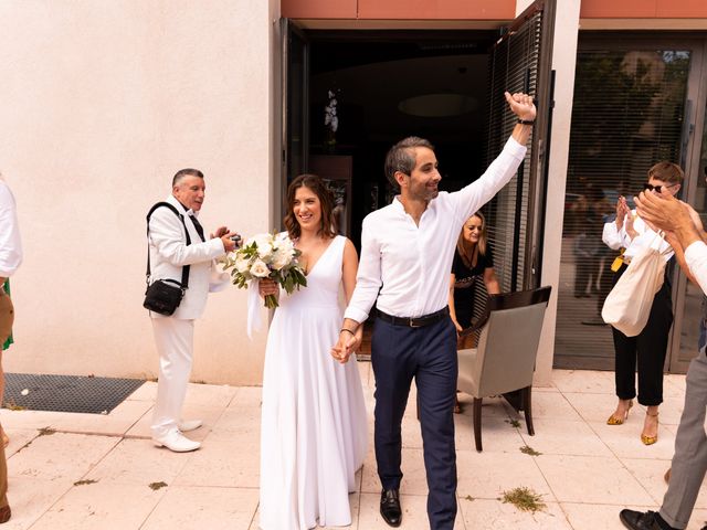 Le mariage de Loic et Héléne à Roquebrune-sur Argens, Var 24