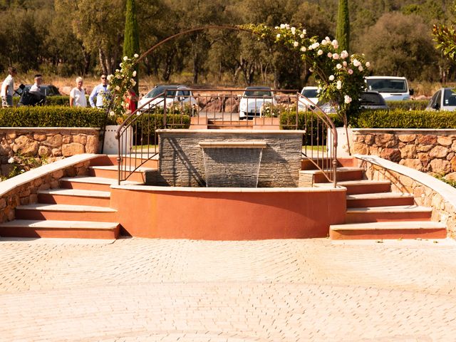 Le mariage de Loic et Héléne à Roquebrune-sur Argens, Var 27