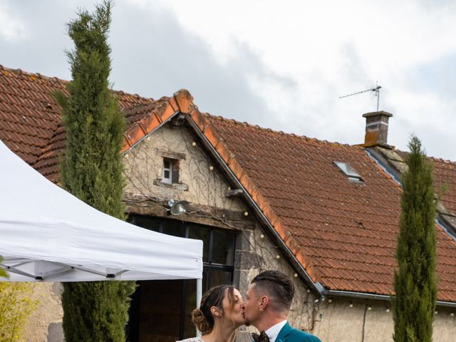 Le mariage de Damien et Amélie à Saint-Georges-de-Mons, Puy-de-Dôme 25