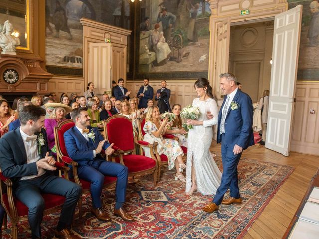 Le mariage de Adrien et Caroline à Les Écrennes, Seine-et-Marne 64