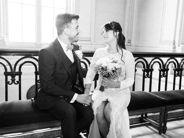 Le mariage de Adrien et Caroline à Les Écrennes, Seine-et-Marne 74