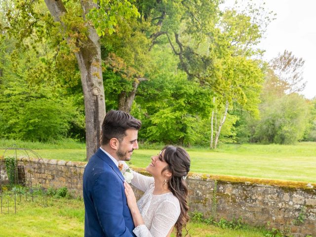 Le mariage de Adrien et Caroline à Les Écrennes, Seine-et-Marne 92