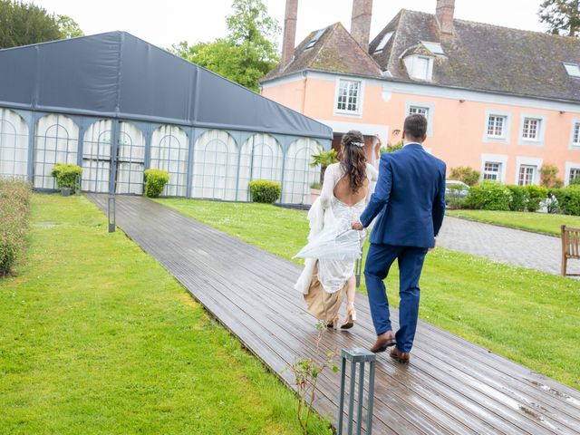 Le mariage de Adrien et Caroline à Les Écrennes, Seine-et-Marne 93