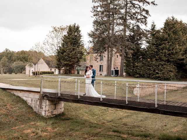 Le mariage de Adrien et Caroline à Les Écrennes, Seine-et-Marne 94