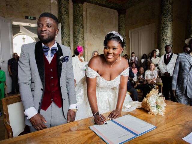 Le mariage de Nelycia  et Aruch à Blois, Loir-et-Cher 2