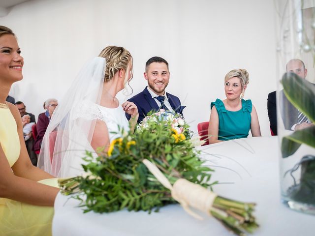 Le mariage de Jérôme et Jordanna à Wittenheim, Haut Rhin 14