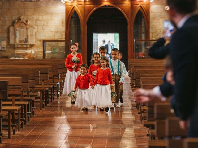 Le mariage de Alexandre et Magali à Rochefort-du-Gard, Gard 69