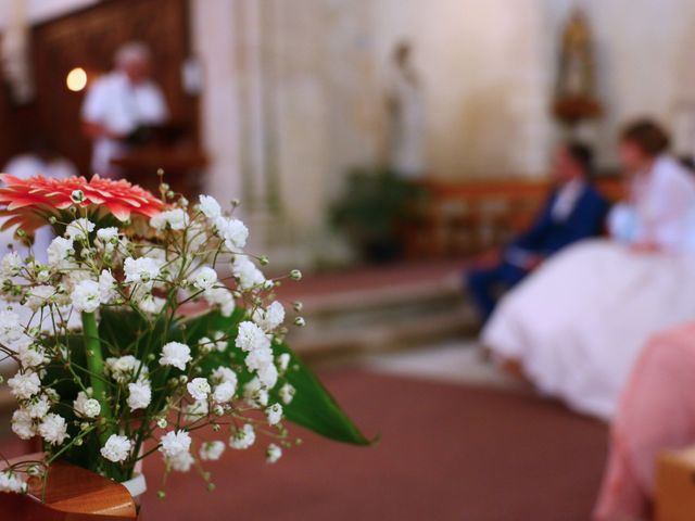 Le mariage de Stanislas et Nathalie à Longué-Jumelles, Maine et Loire 10