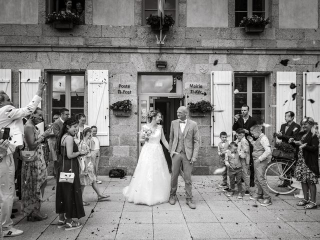 Le mariage de Pierre et Alexandra à Ploumoguer, Finistère 11