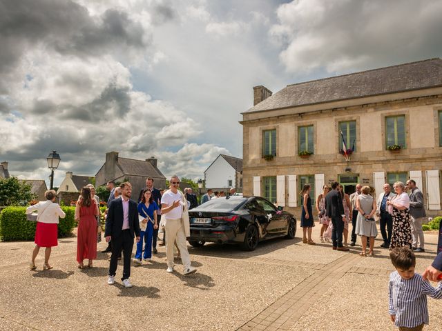 Le mariage de Pierre et Alexandra à Ploumoguer, Finistère 16