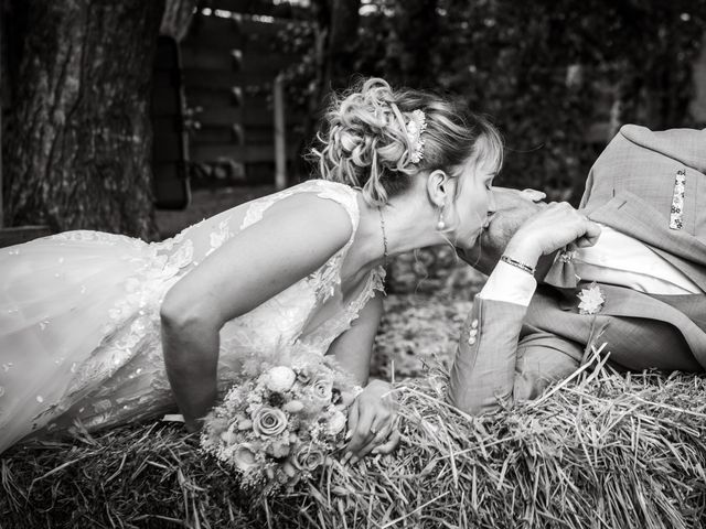 Le mariage de Pierre et Alexandra à Ploumoguer, Finistère 33