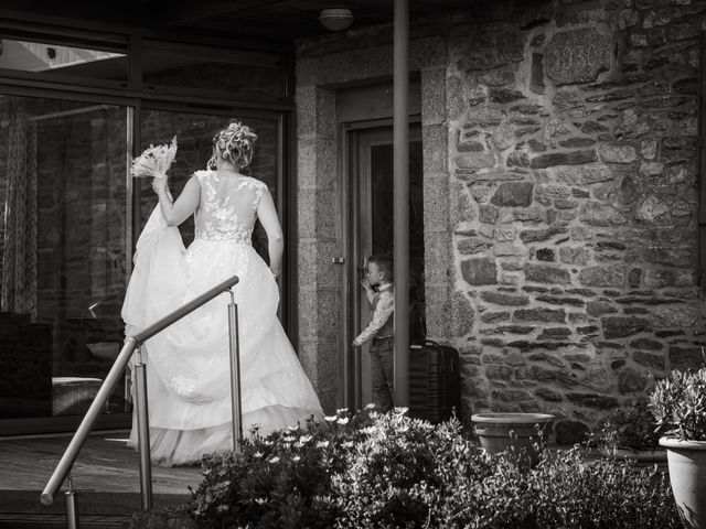 Le mariage de Pierre et Alexandra à Ploumoguer, Finistère 35