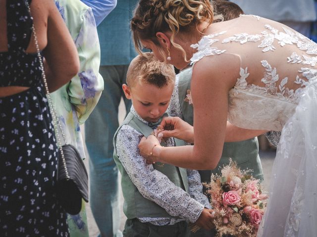 Le mariage de Pierre et Alexandra à Ploumoguer, Finistère 42