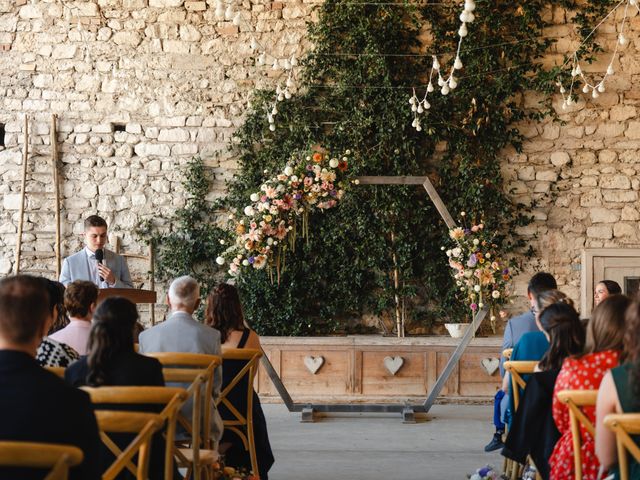 Le mariage de Quentin et Floriane à Grignan, Drôme 33