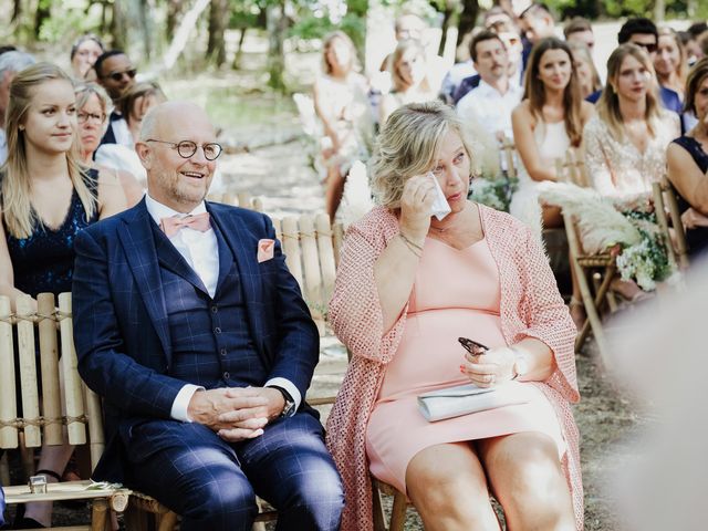 Le mariage de Stefan et Amandine à Saint-Julien-en-Born, Landes 18