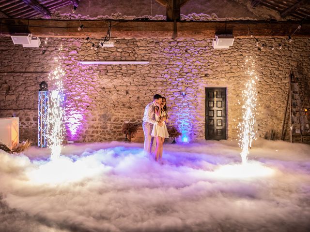 Le mariage de Lucas et Gaby à Althen-des-Paluds, Vaucluse 13