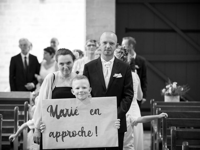 Le mariage de Thomas et Sophie à Craon, Mayenne 32