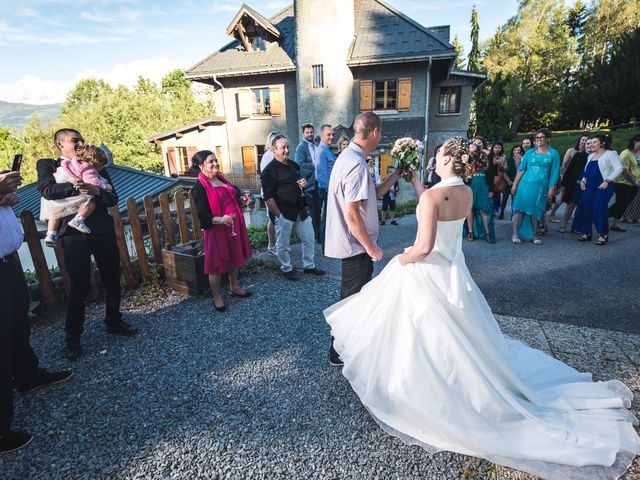 Le mariage de Anthony et Angélique à Cluses, Haute-Savoie 17