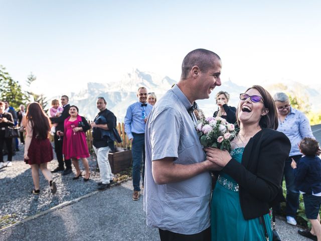 Le mariage de Anthony et Angélique à Cluses, Haute-Savoie 18