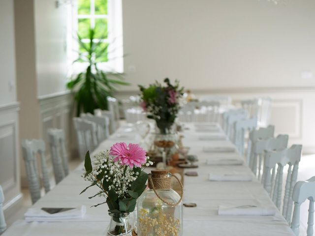 Le mariage de Sébastien et Amélie à Ernée, Mayenne 4