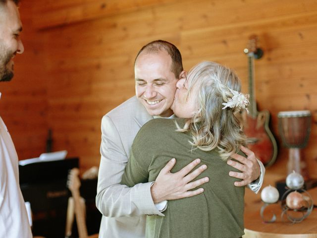 Le mariage de Benji et Manon à Rieutort-de-Randon, Lozère 17