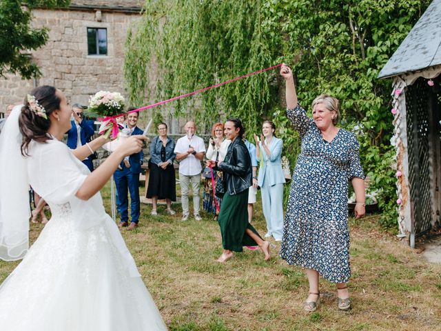 Le mariage de Benji et Manon à Rieutort-de-Randon, Lozère 59