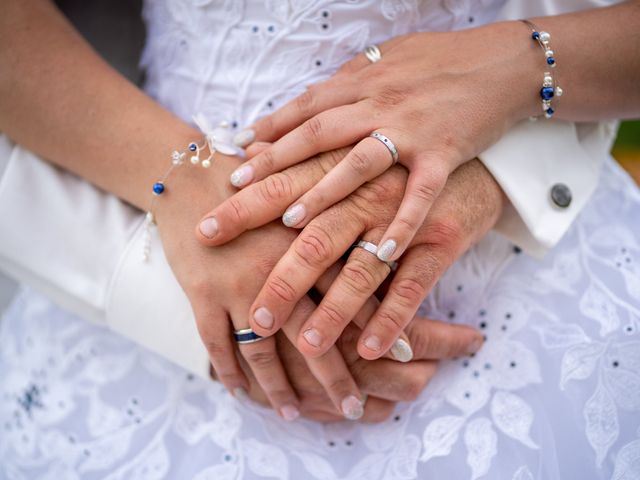 Le mariage de Sébastien et Julie à Saint-Loube, Gers 1