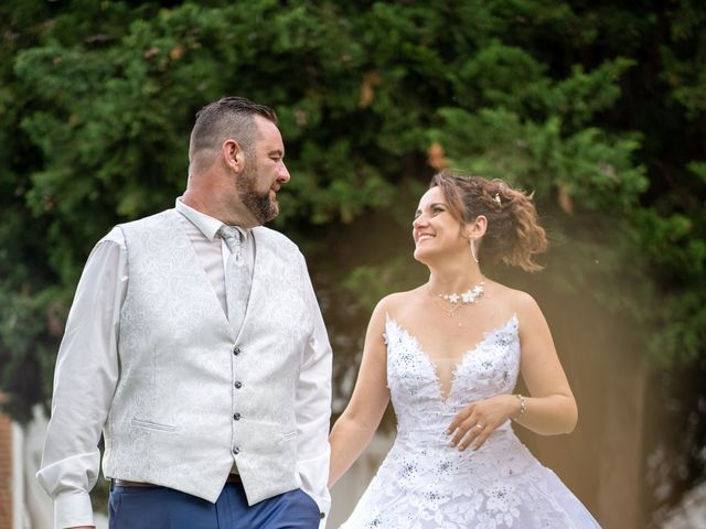 Le mariage de Sébastien et Julie à Saint-Loube, Gers 29