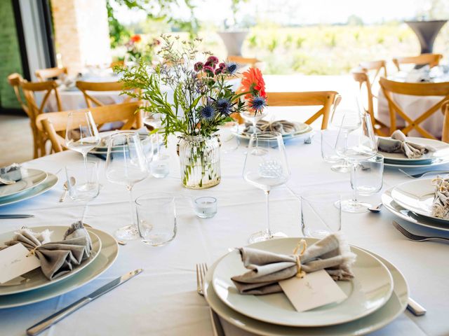 Le mariage de Gauthier et Caroline à Sarrians, Vaucluse 6