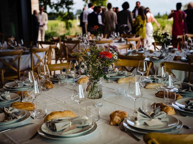 Le mariage de Gauthier et Caroline à Sarrians, Vaucluse 40