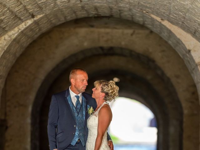 Le mariage de Mickaël et Karine à Pont-de-Roide, Doubs 14
