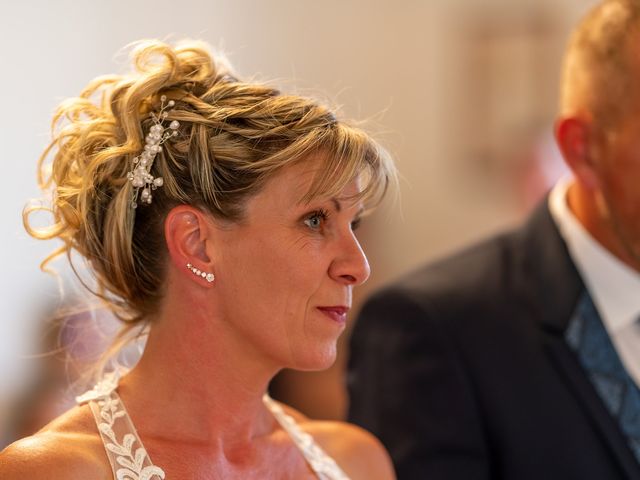 Le mariage de Mickaël et Karine à Pont-de-Roide, Doubs 18