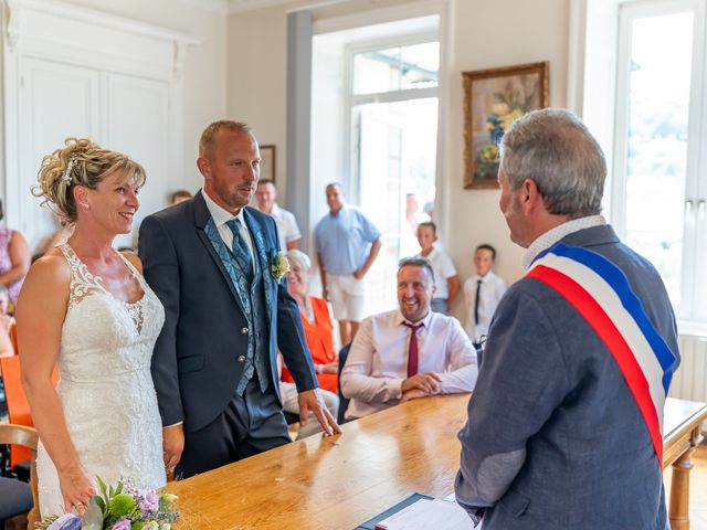 Le mariage de Mickaël et Karine à Pont-de-Roide, Doubs 20